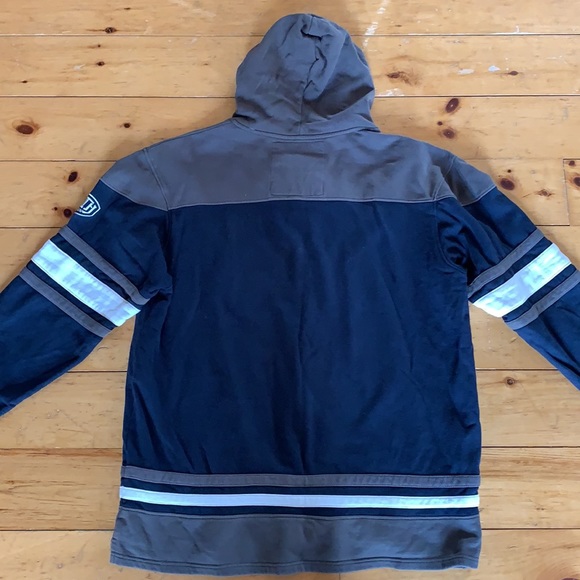 Toronto maples leafs sweater - Picture 4 of 5